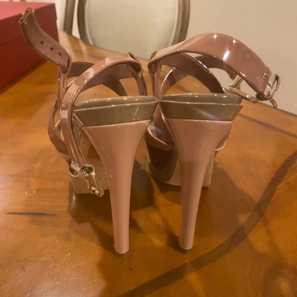 Excellent condition warn just to try. - Picture 3 of 8